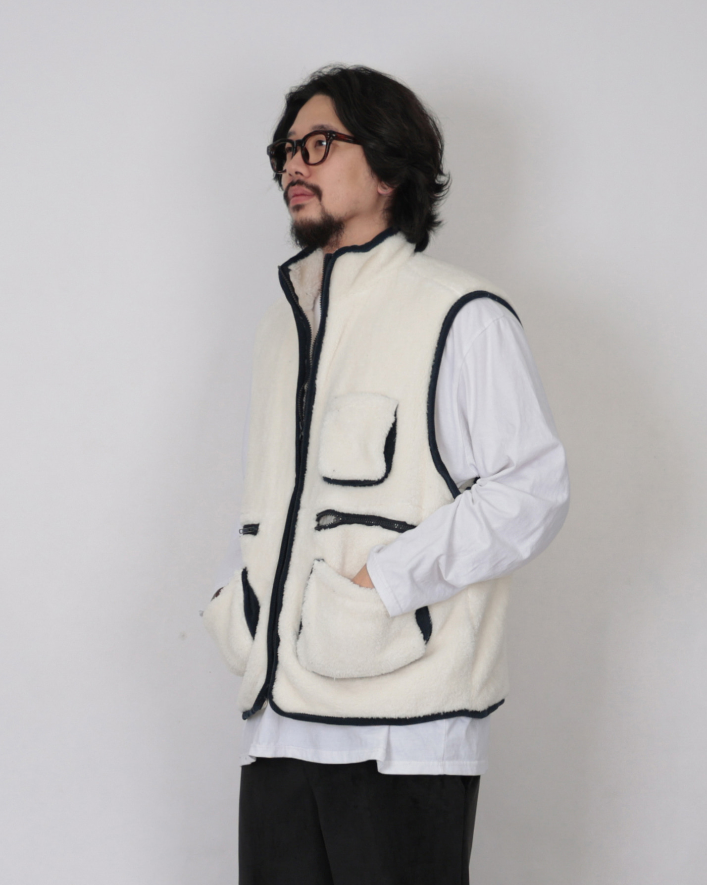 Liner Fleece Over Fishing Vest (Black/Ivory)