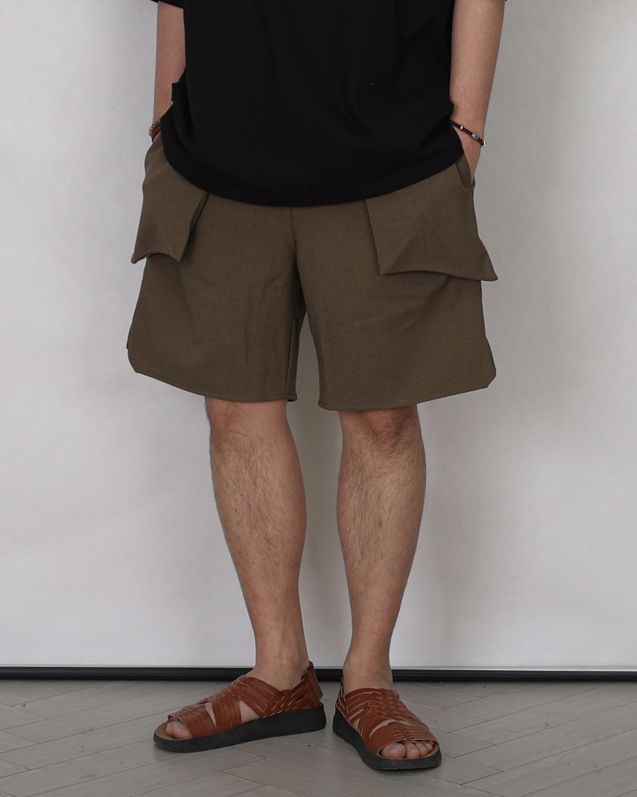 VAN Belted Out Fatigue Short Pants (Black/Brown)