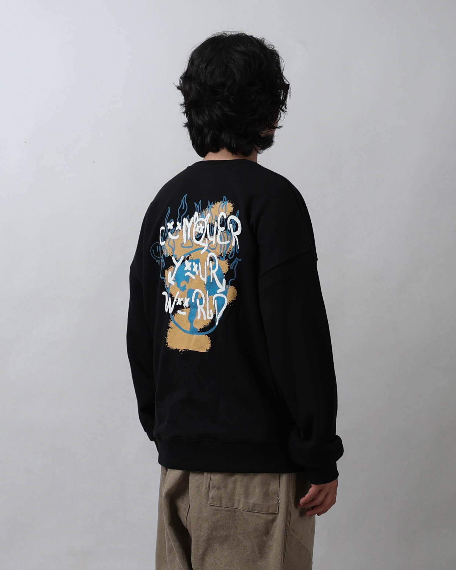 CONS FLAME Illust World Over Sweat Shirts (Black/Brown/Gray)