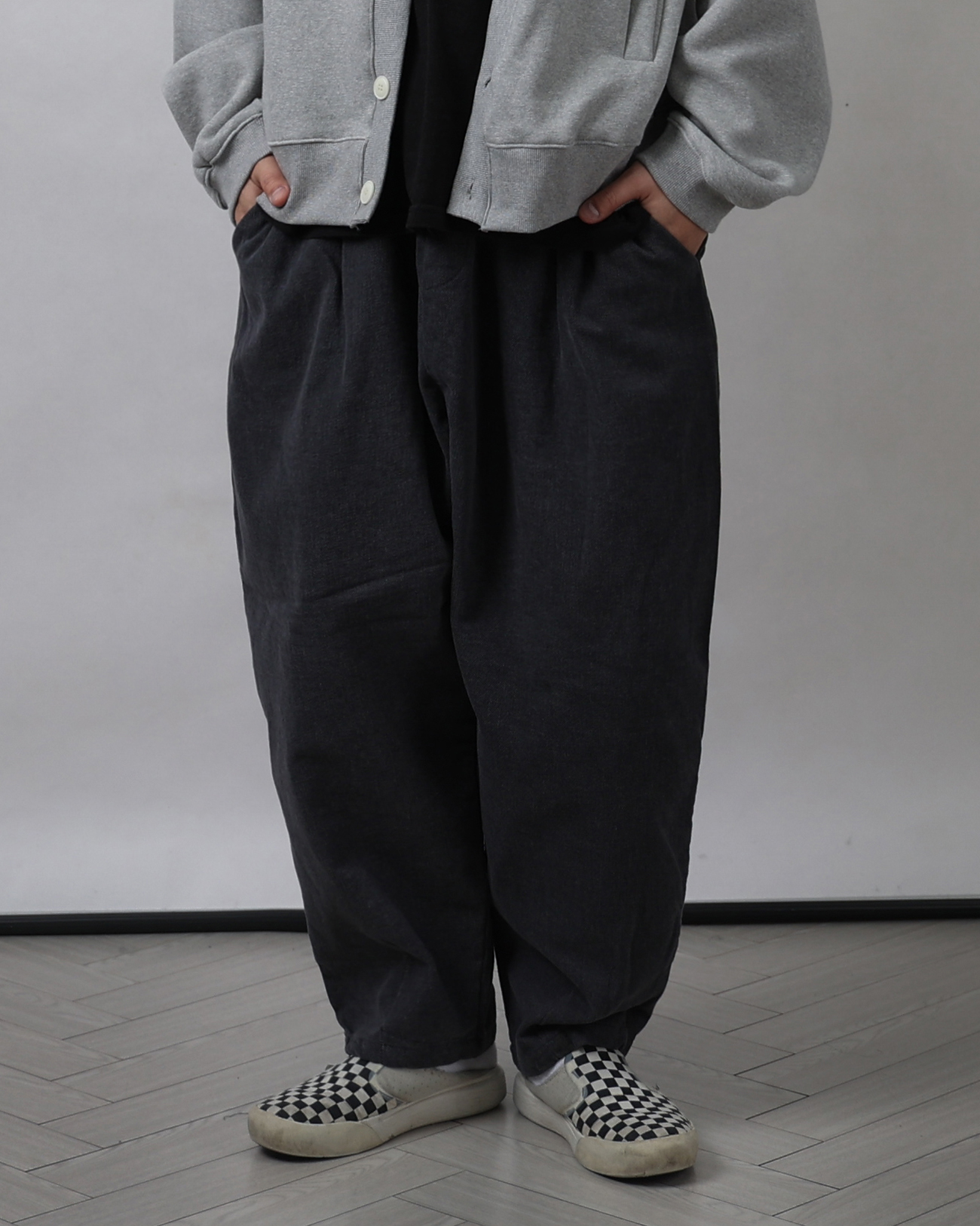 RAM FORE Peach Napped Balloon Pants (Black/Charcoal/Beige)