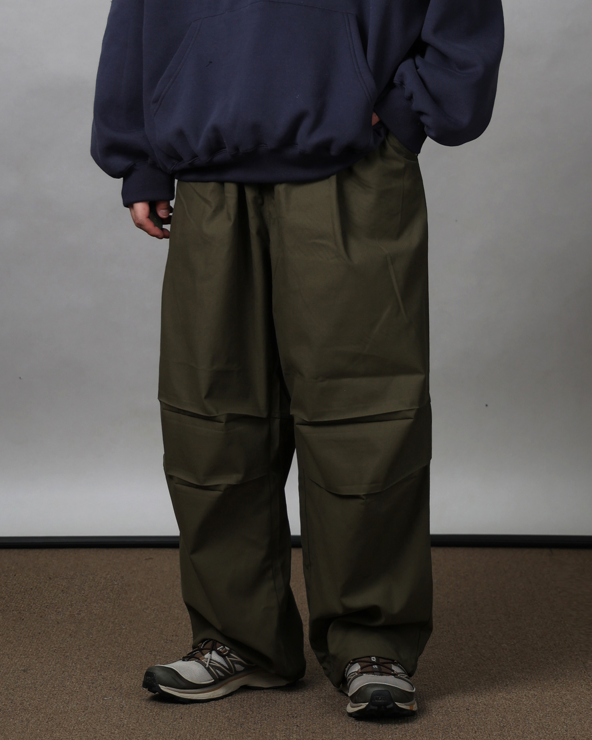 WAOT Bulky Cotton Parachute Pants (Black/Olive/Gray/Beige) - 15차 리오더 (그레이 5/9 배송예정)