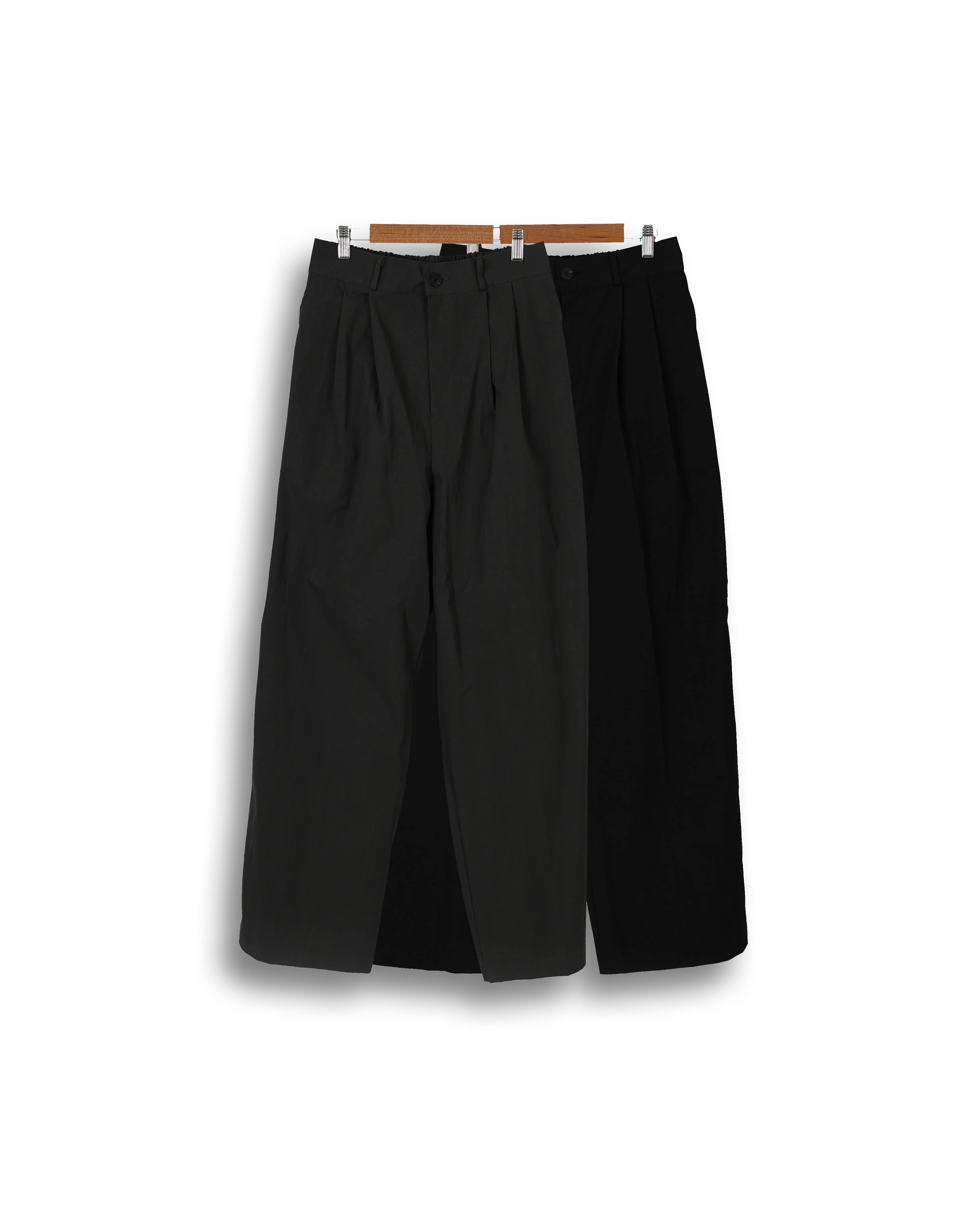 BEES Two Tuck CN Wide Easy Pants (Black/Khaki Gray)