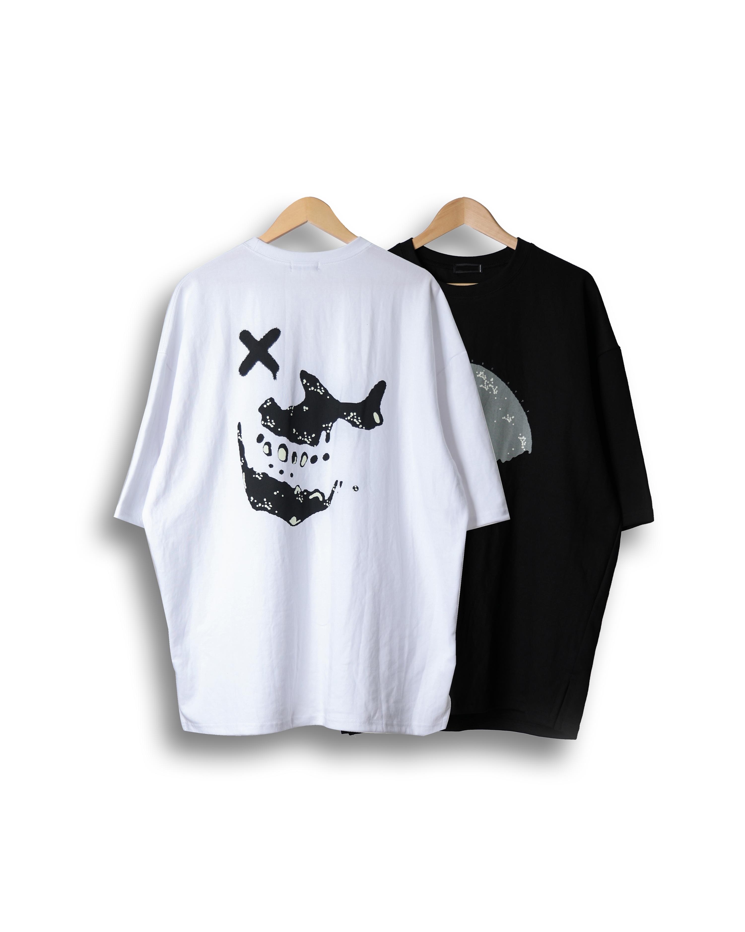 ONOFF Illustrate Skull Over T Shirts (Black/White)