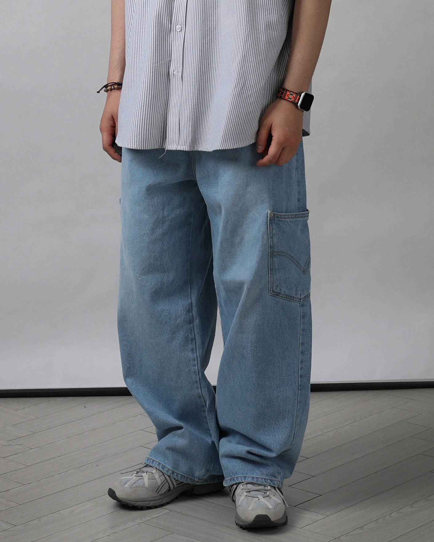 GARMENTS Witty Curved Pocket Wide Pants (Light Denim)