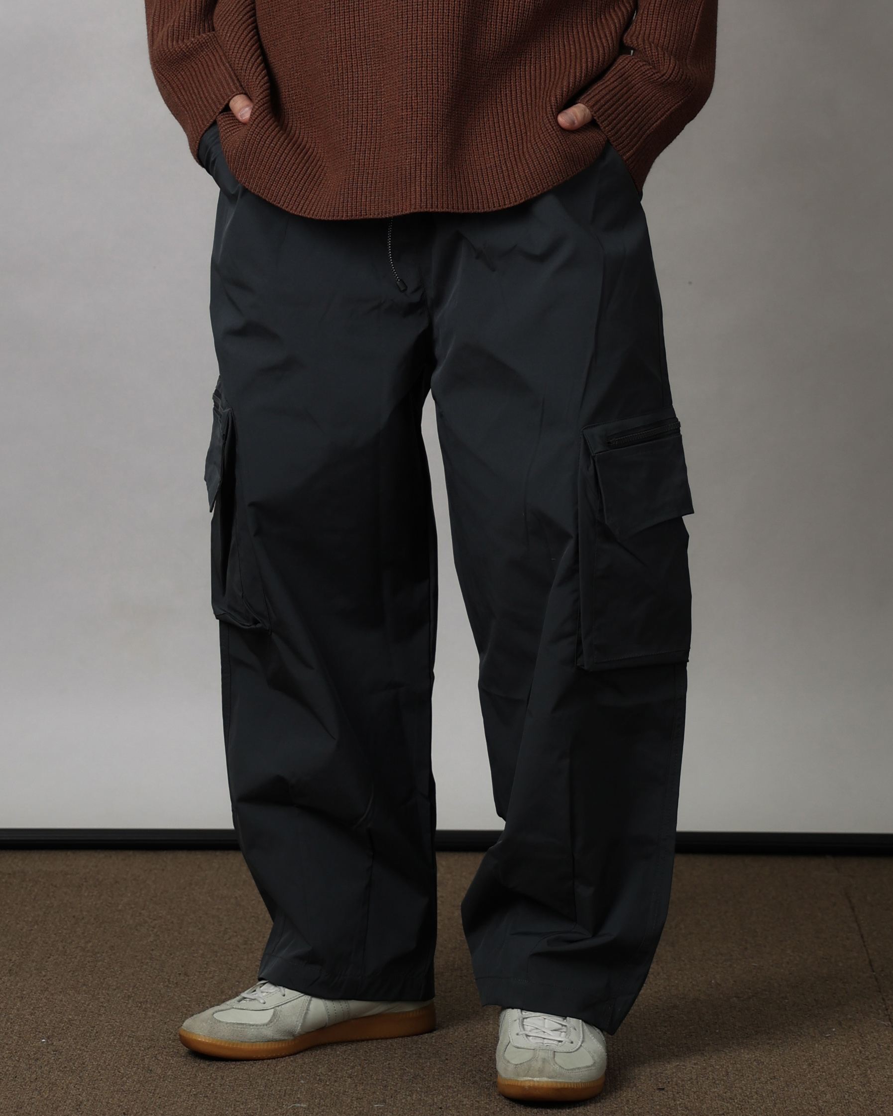 HOMAG Nylon Wide Zip Cargo Pants (Black/Charcoal)