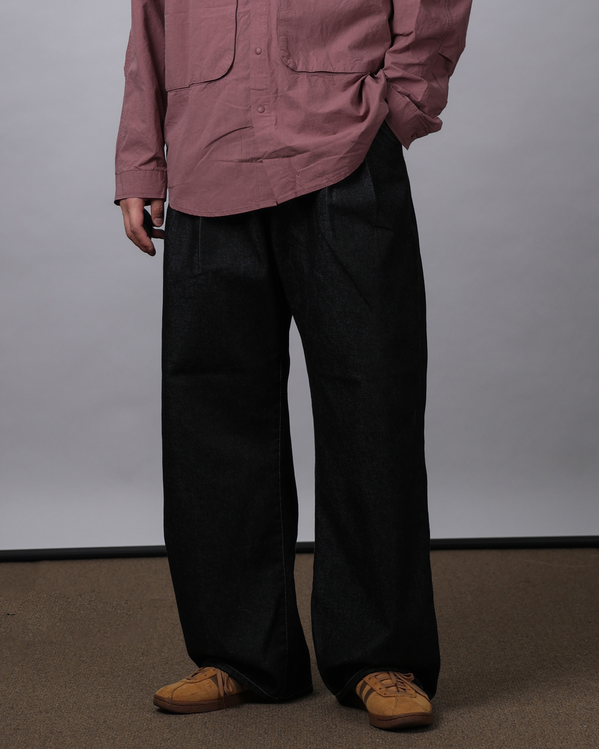 CLV P290 Two Tuck Wide Denim Pants (Black Denim/Raw Denim)