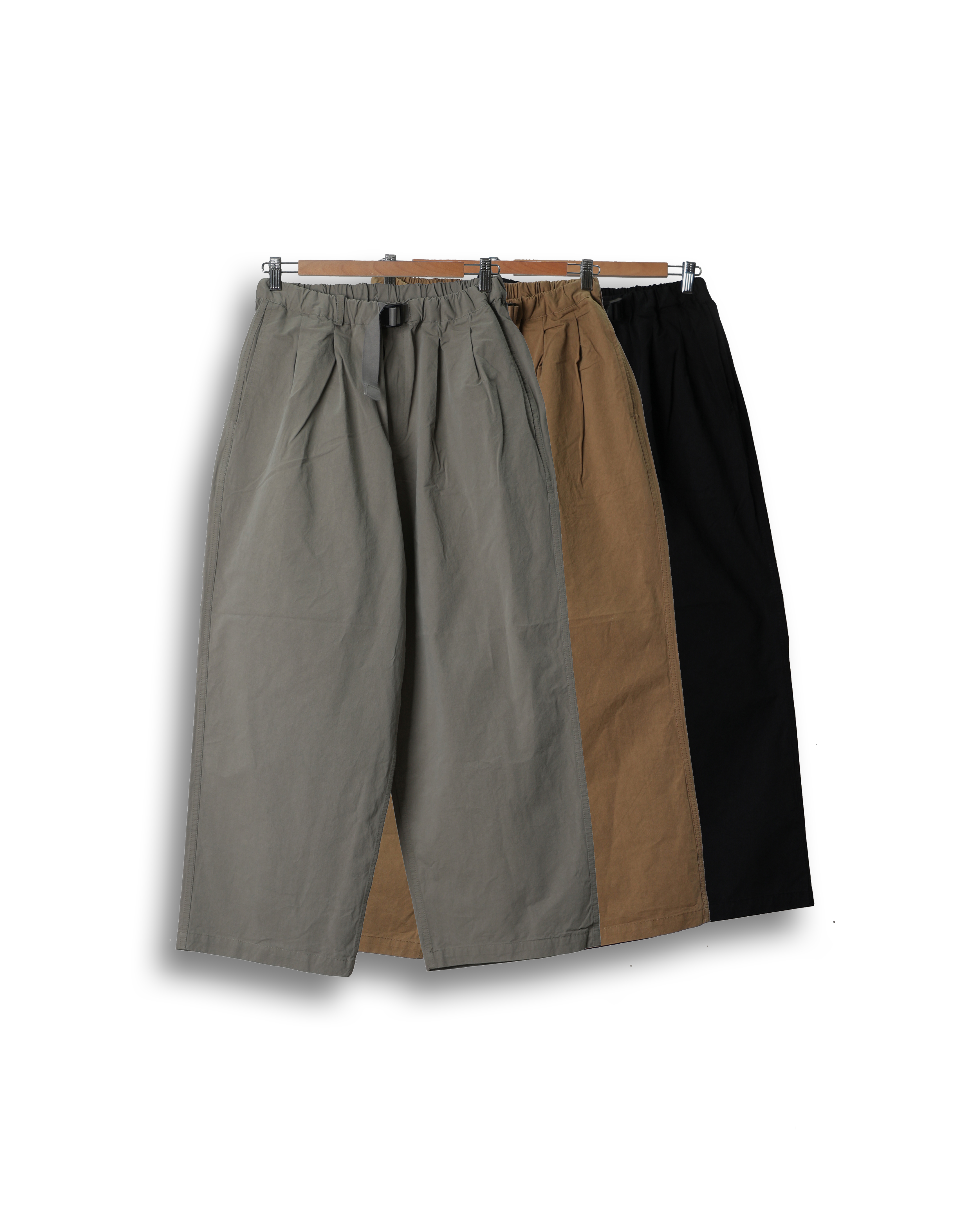 INTO NEOW FRESH Strap Easy Pants (Black/Olive Gray/Beige)